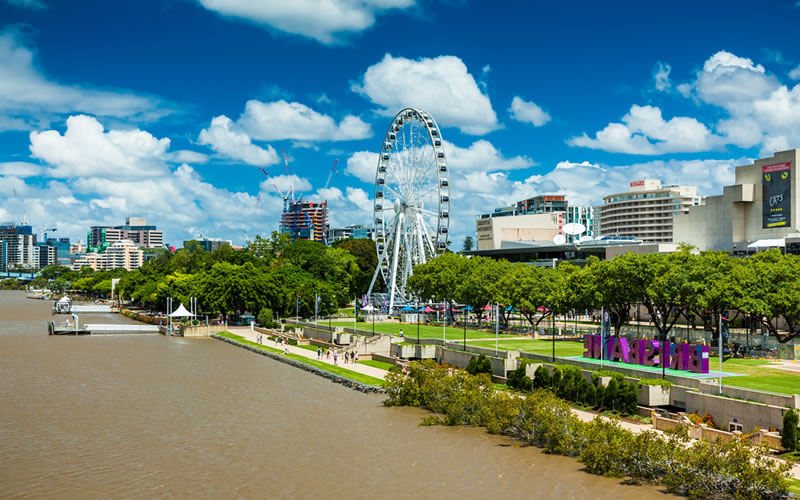Brisbane Accommodation Airlie Beach